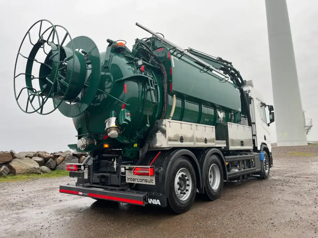Pumpestasjon for avløpsvann på truck, industrivasker, langtransport.